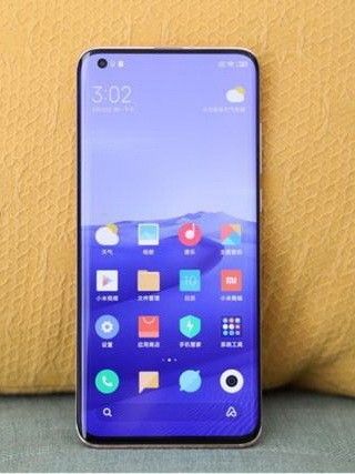 什么是挖孔屏手机