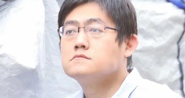 时代峰峻公司李飞图标