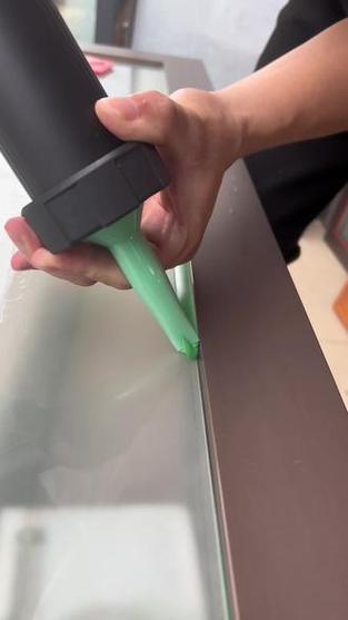 胶粘的太牢怎么取下来