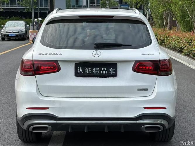 奔驰glc260报价及图片