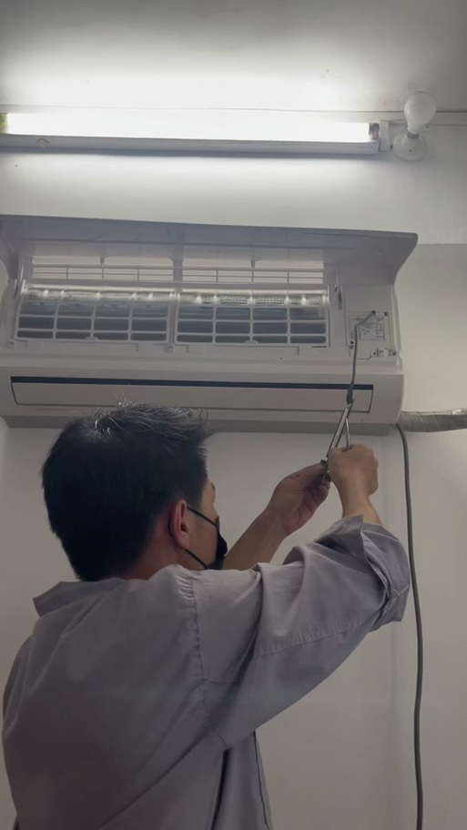 美的空调接收器图片